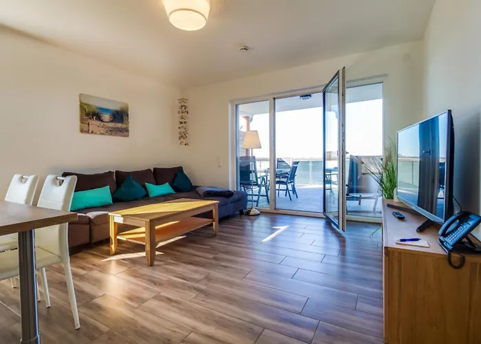 Lagovida Kapitaenskajuete F Am Stoermthaler *